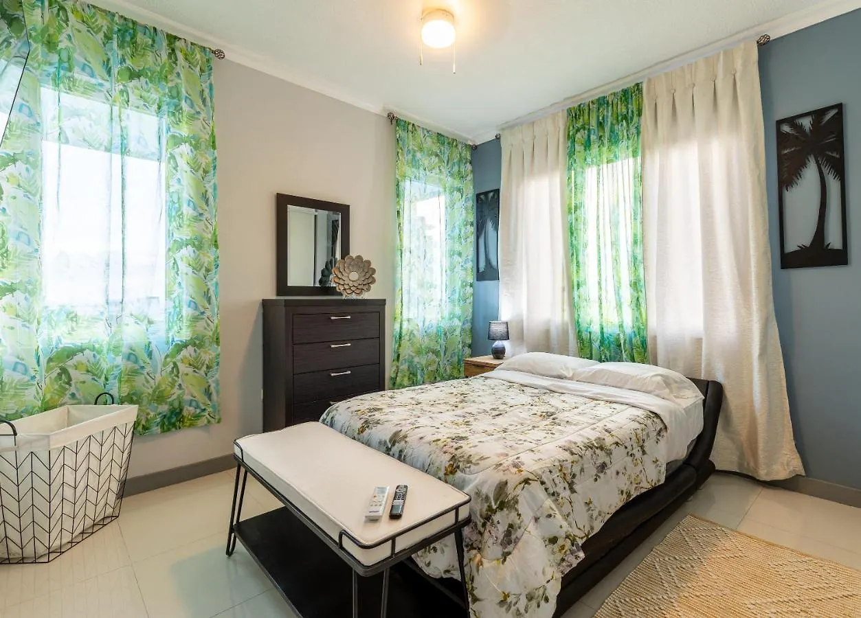 Modern Luxury Apartment In New Kingston